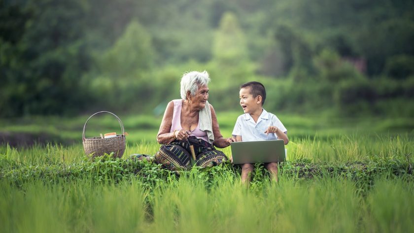 grandmother 1822564 1280 - Meditasyon Okulu