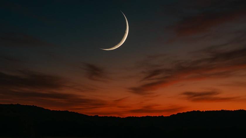 Yeni Ay: Zihinden Yuvaya, Öz'üne Dönüş - Meditasyon Okulu Yeni Ay Zihinden Yuvaya Ozune Donus - Meditasyon Okulu