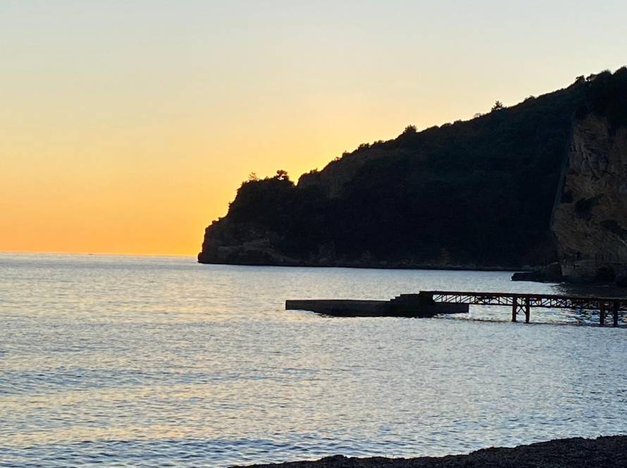 Zihnin Neden Susmuyor Antik Yunandan Galaktik Bilince Asiri Dusunmenin Gercek Sebebi - Meditasyon Okulu